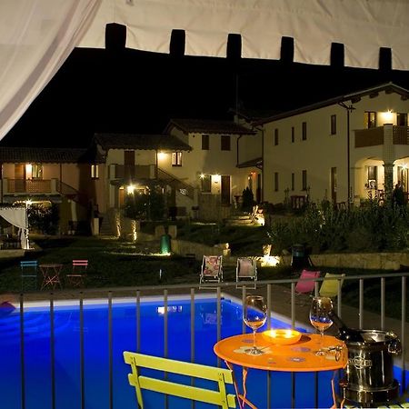 Borgo Le Capannelle Aparthotel Castel Ritaldi Bagian luar foto